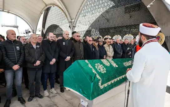 Kurtulmuş, Prof. Dr. Kutal'ın Cenazesine Katıldı