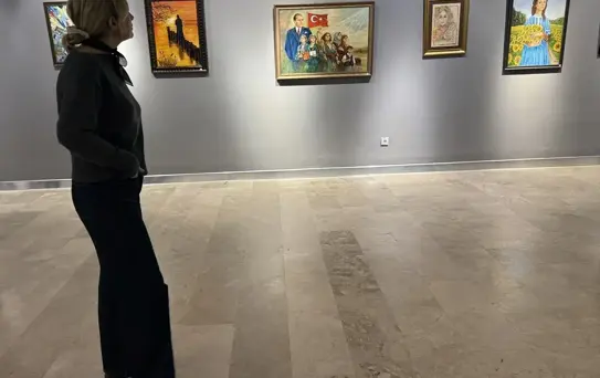 Perihan Kademlioğlu'nun Kadın Temalı Sergisi Açıldı