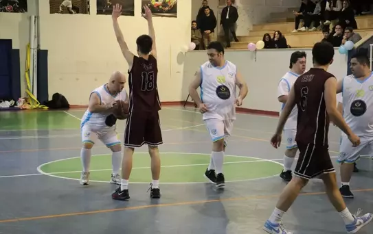 Sağlıklı Besleniyorum Programı'nda Dostluk Maçı