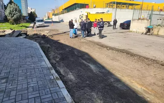 Çorlu'da Yol ve Yeşil Alan Yenileme Çalışmaları