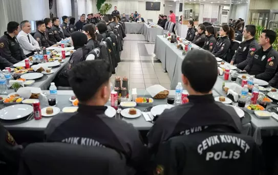 Emniyet Müdürü Turanlı, Çevik Kuvvetle İftarda Buluştu