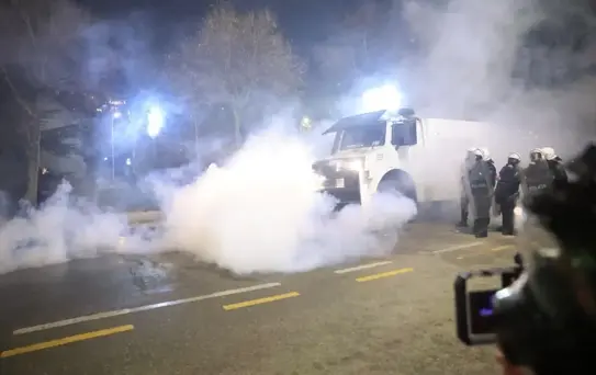 Arnavutluk'ta Yolsuzluk Gösterileri