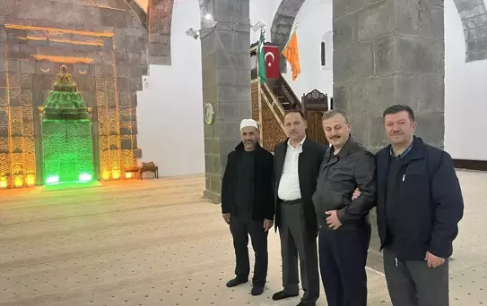 Niksar Ulu Cami Yenilendi İbadete Açıldı