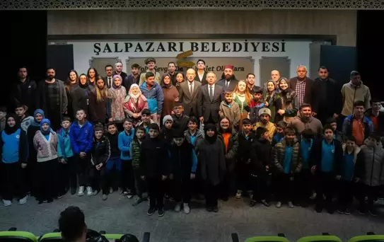 Tiyatro Turnesi Sona Erdi