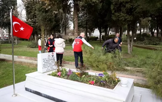 Trakya'da şehitlikler bayrama hazırlanıyor