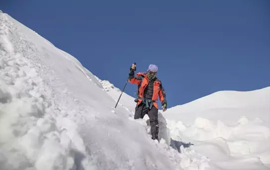 Tunceli'de Dağcılar Zirveye Tırmanıyor