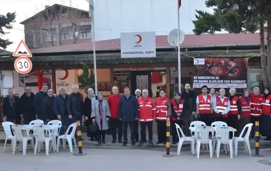 Kızılay, Ramazan'da 350 Kişiye Yemek Sağlıyor
