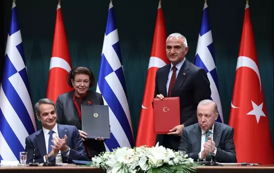 Türkiye ve Yunanistan Anlaşmalar İmzaladı