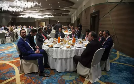 Cezayir'de Geleneksel İftar Programı