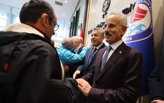 Ulaştırma ve Altyapı Bakanı Uraloğlu, Trabzon'da bayramlaşma töreninde konuştu Açıklaması