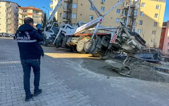 Uşak'ta İnşaat Faciası: İşçi Hayatını Kaybetti