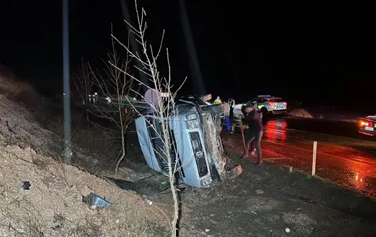 Uşak'ta İşçi Servisi Kaza Yaptı