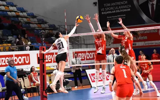 Kuzeyboru Aras Kargo'yu 3-0 Yendi