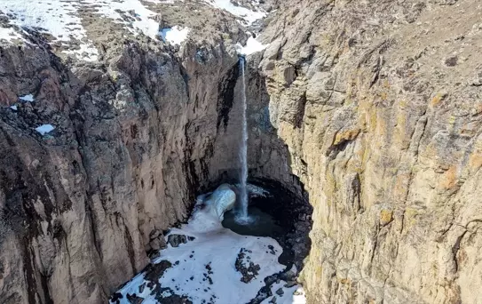 Yaşar Kemal Şelalesi Yeniden Akmaya Başladı