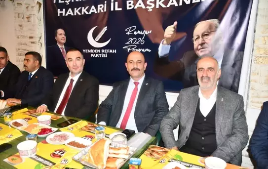 Osman Gezgin Hakkari'de İftar Programında