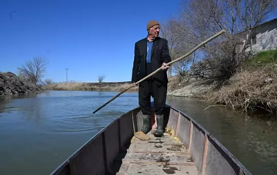 Yerli Robinson'un Gölüne Dönüşü