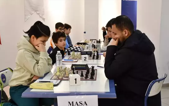 Düzce'de Satranç Turnuvası Sonuçlandı