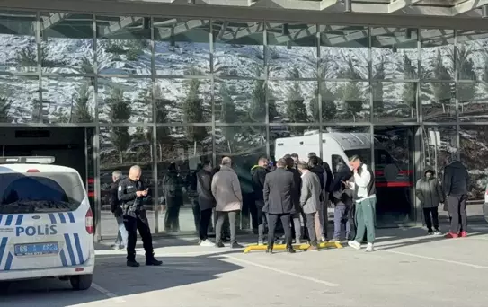 Okul müdürüne saldırı! Kardeşini uyardığı için darbetti