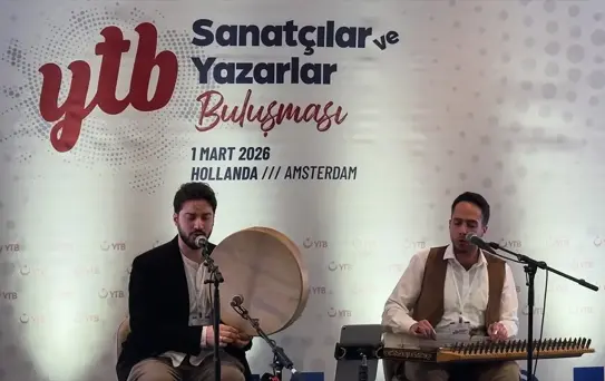 YTB, Amsterdam'da, Avrupa'daki sanatçıların ve yazarların başarılarının ele alındığı panel düzenledi