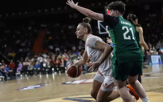 ÇBK Mersin Yarı Finale Yükseldi