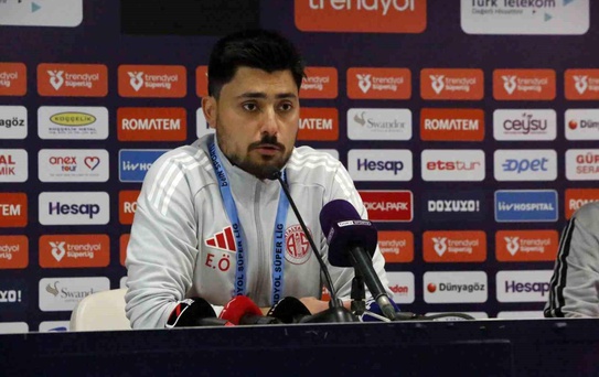 Antalyaspor, Samsunspor'u 3-1 mağlup etti