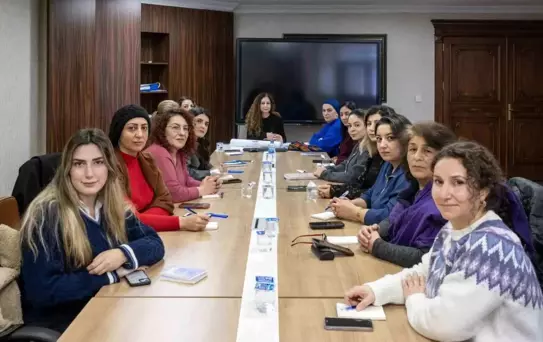 Diyarbakır Büyükşehir Belediyesi kadının insan hakları eğitim programını hayata geçirdi