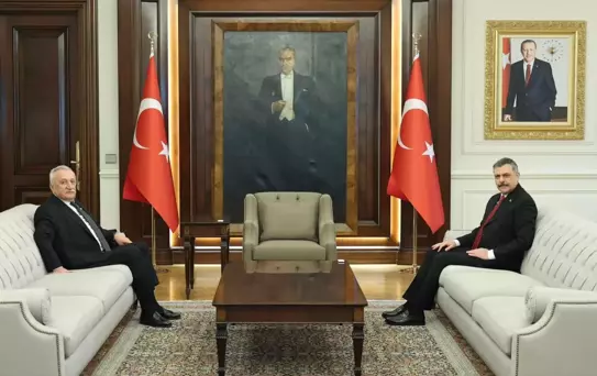 Mehmet Ağar yeni İçişleri Bakanı Mustafa Çiftçi'yi ziyaret etti