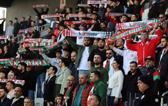 Karşıyaka İzmir Çoruhlu FK'yı 3-1 Yendi