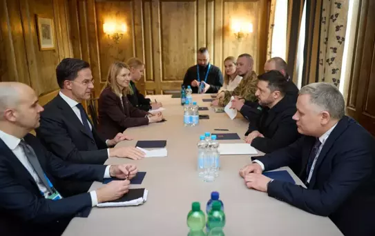 Zelenskiy, NATO Genel Sekreteri ile Görüştü