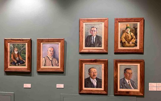 Zeytinburnu'nda 'Bir Hezarfenin İzleri; Ahmet Yakupoğlu' resim sergisi açılışı yapıldı