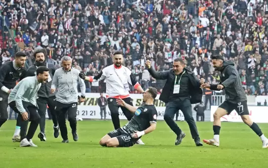 Amed SK ve Sakaryaspor 1-1 Berabere Kaldı