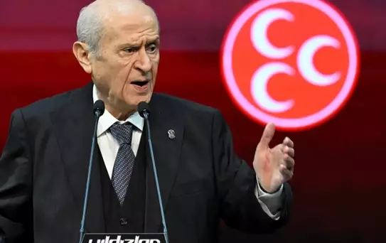 Bahçeli'den Uraz Kaygılaroğlu'na telefon