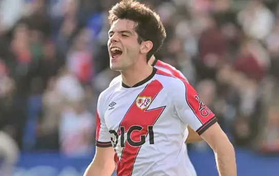 Rayo Vallecano Atletico Madrid'i darmadağın etti