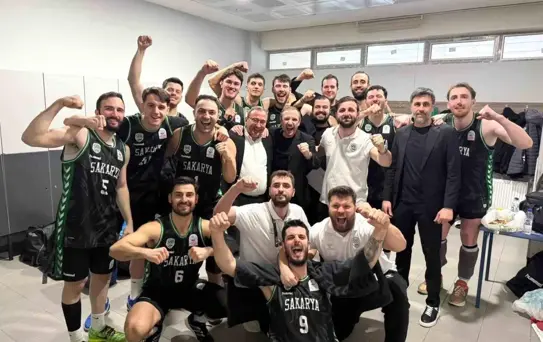 Sakarya temsilcisi play-off biletini Ankara'da kaptı