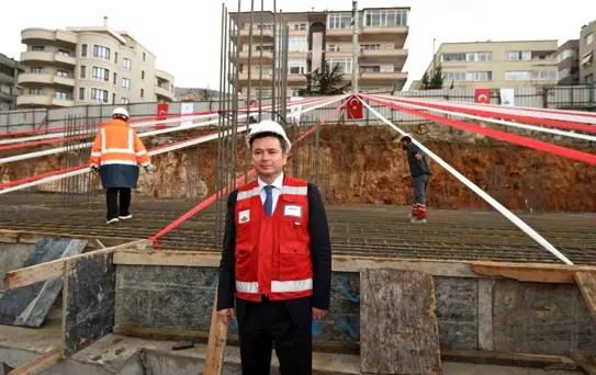 Başkan Aydın'dan Osmangazi'ye çifte hizmet