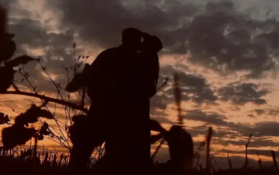 Çağatay Ulusoy ve Aslıhan Malbora, aşklarını sosyal medyada ilan etti