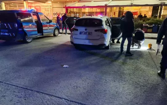 Afyonkarahisar'da Araçta Ceset Bulundu