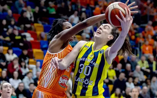 Fenerbahçe'yi Avrupa şampiyonu yapan Breanna Stewart, 3 yıl aradan sonra geri döndü