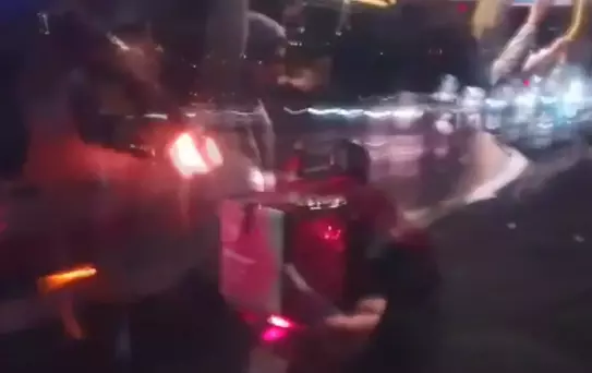 Fırtına Altında Motokuryeye Ambulans ve Metrobüs Desteği