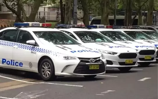 Sydney'de Bıçaklı Saldırı: 1 Ölü, 2 Yaralı