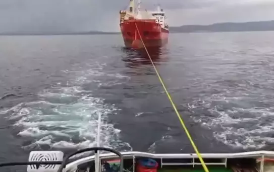 Çanakkale'de Kuru Yük Gemisi Arızalandı