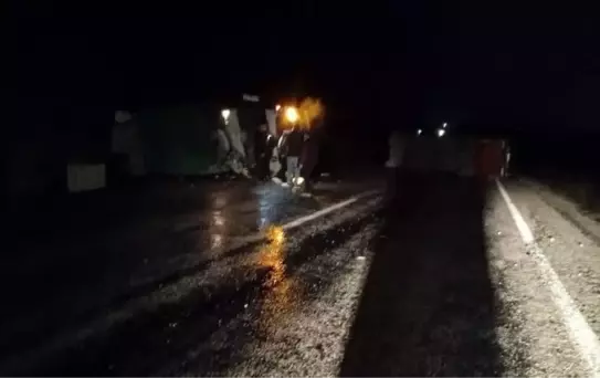 Çanakkale'de İtfaiye Aracı Kaza Yaptı