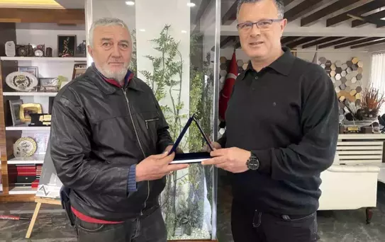 Temizlik işçisinden alkışlanacak hareket