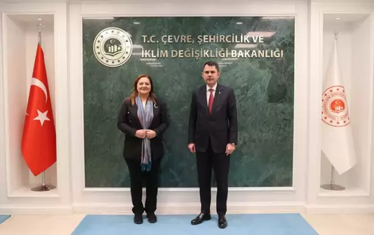 Bakan Kurum, Afyonkarahisar Belediye Başkanı'nı kabul etti
