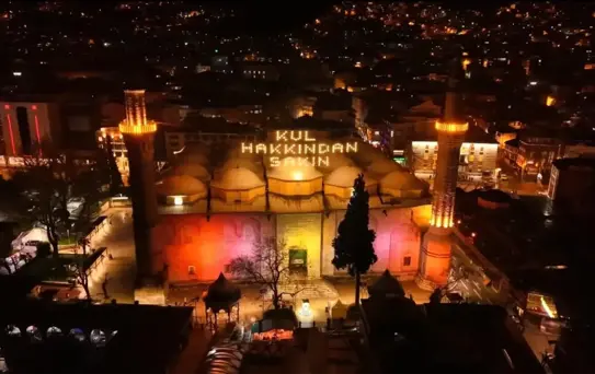 Bursa'da Ramazan Mahyası Işıldadı