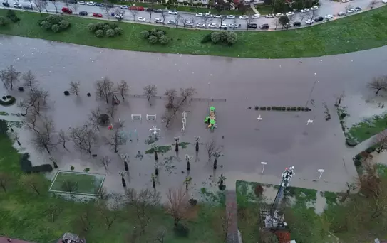 Çanakkale'de Sarıçay Taşmış