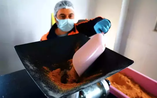 Didim Belediyesi can dostlar için mama üretiminde kapasiteyi artırdı