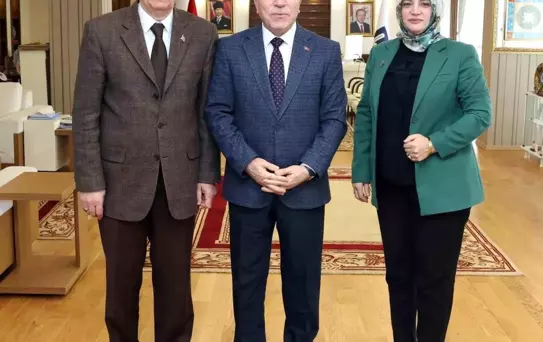 ESOB'dan Büyükşehir Belediye Başkanı Sekmen'e nezaket ziyareti