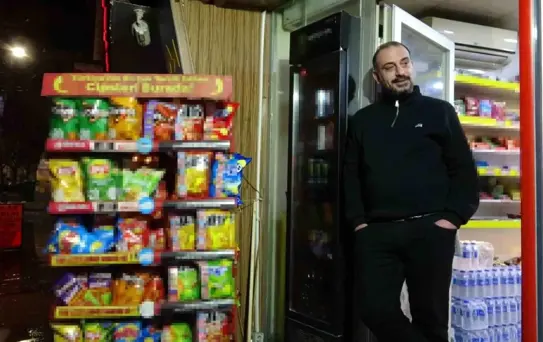 Ölümle burun buruna gelen esnaf saniyelerle kurtuldu