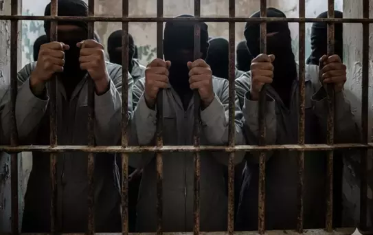 Türkiye'yi de yakından ilgilendiriyor! Suriye'de DEAŞ'lı teröristler kamptan kaçtı